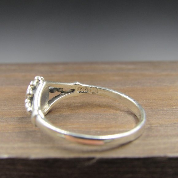 Size 6.75 Sterling Silver Cute Blue Inlay Ring - Picture 4 of 7